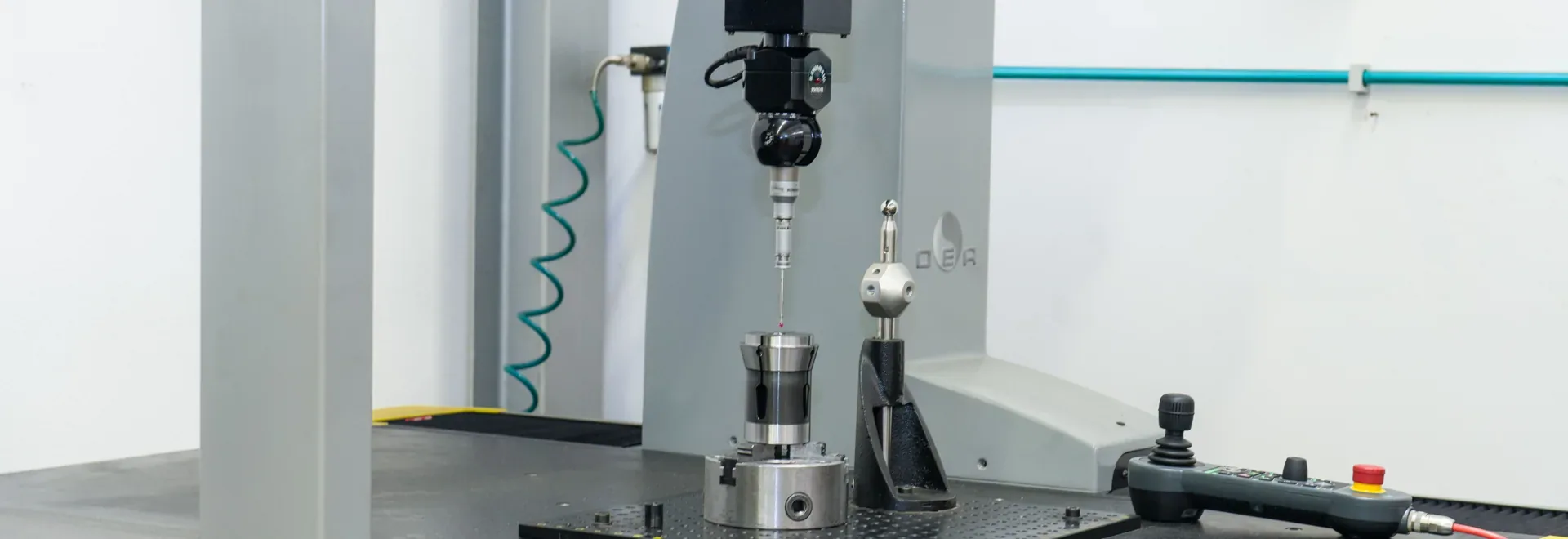 CHIA-MO collet checked on a coordinate measuring machine during final inspection