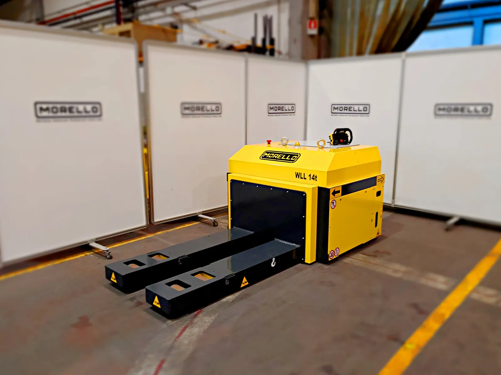 Morello heavy-duty electric pallet jack with long forks