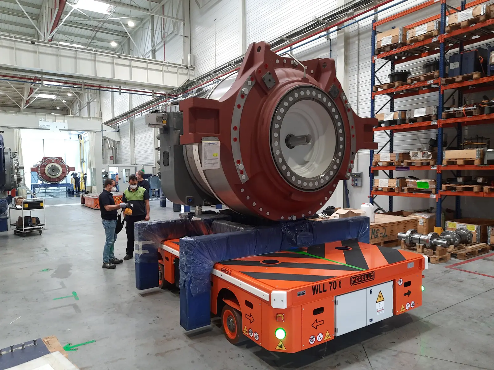 Morello OMNI cart moving a heavy machine inside the plant
