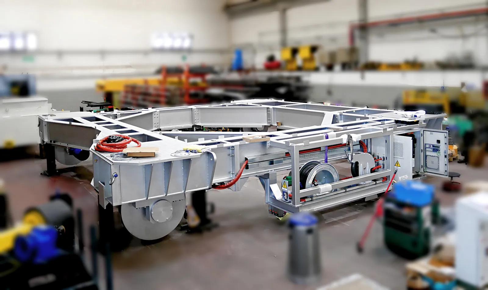 Morello rail cart frame for a melting vessel, during assembly