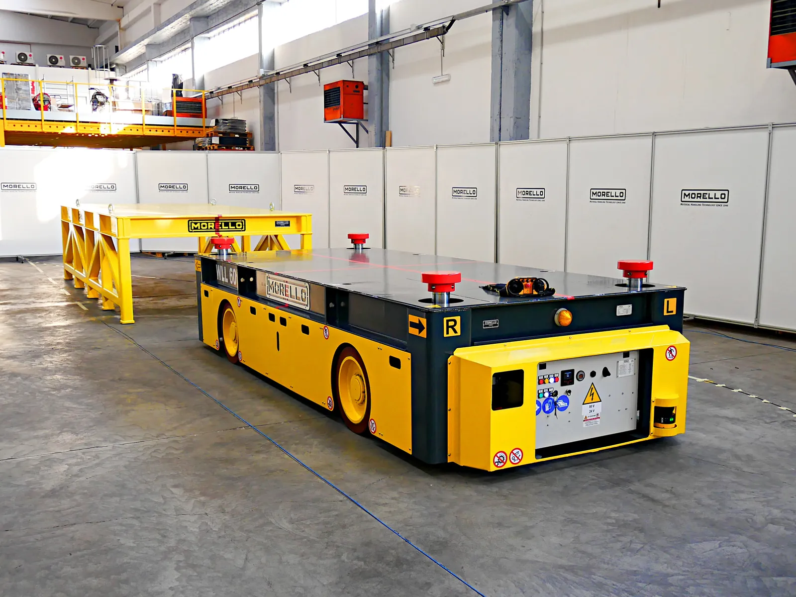 Morello SGAI transfer cart with lifting frame in a factory