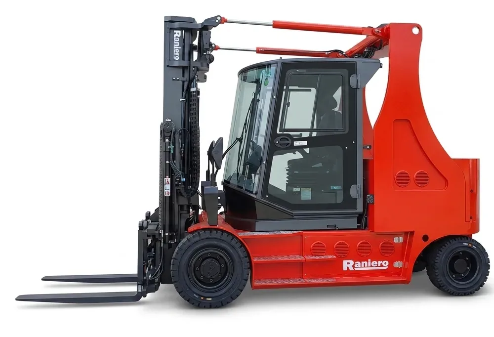 Raniero AC80 heavy-duty electric forklift with high-mounted tilt cylinders, side view on white background