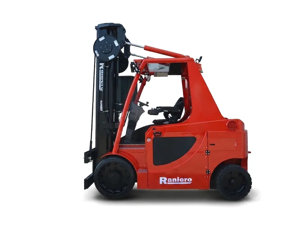 Raniero RSC Super Compact electric forklift with narrow body, side view on white background