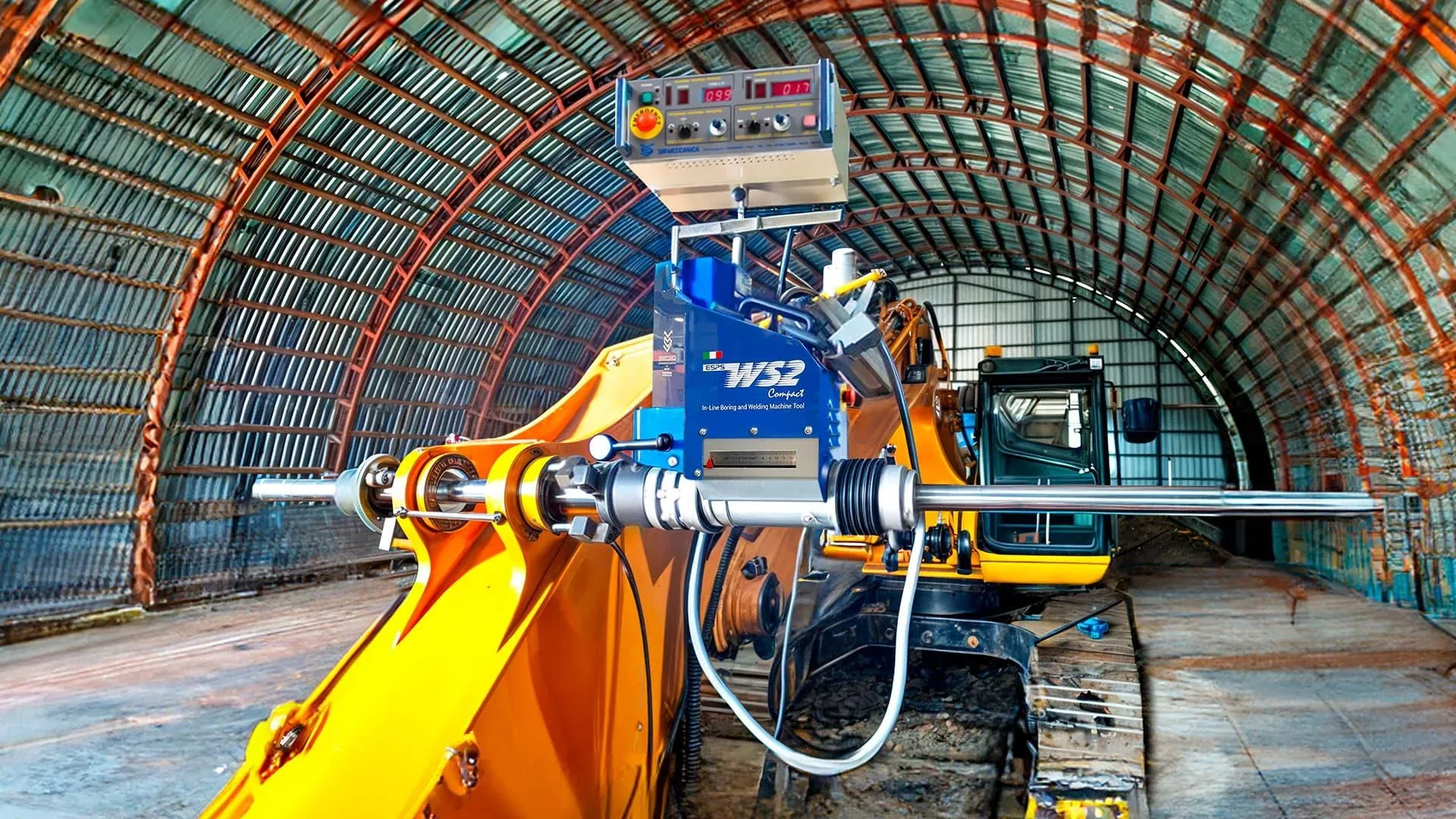 SIR Meccanica WS2 Compact portable line boring machine on an excavator arm